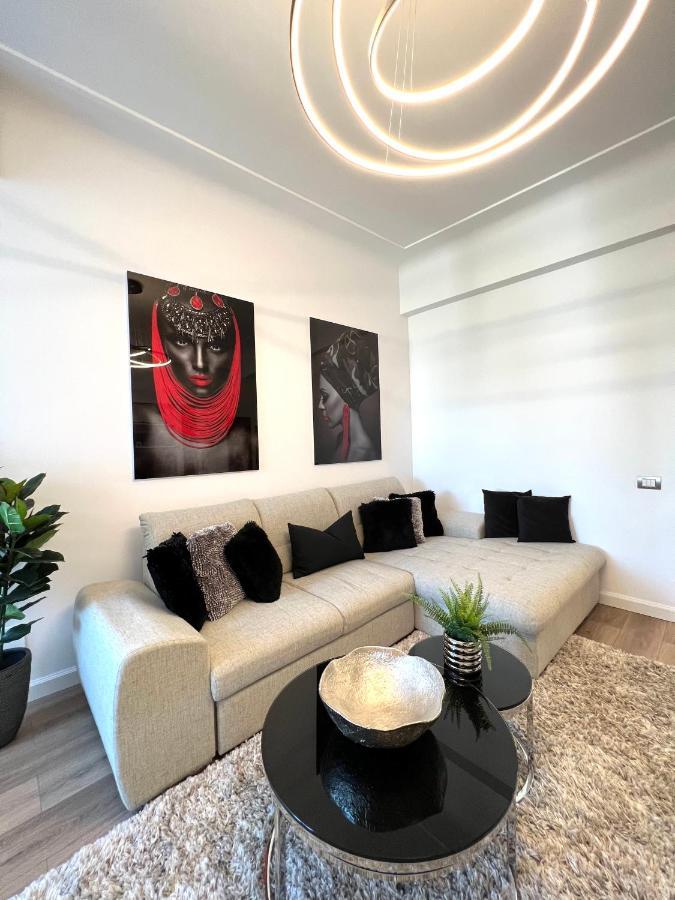 Sky View - Luxury Apartament - Sanador Victoriei Bucarest Extérieur photo