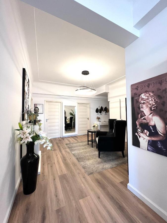 Sky View - Luxury Apartament - Sanador Victoriei Bucarest Extérieur photo