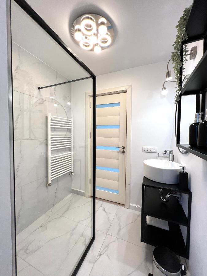 Sky View - Luxury Apartament - Sanador Victoriei Bucarest Extérieur photo