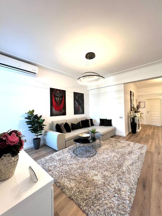 Sky View - Luxury Apartament - Sanador Victoriei Bucarest Extérieur photo